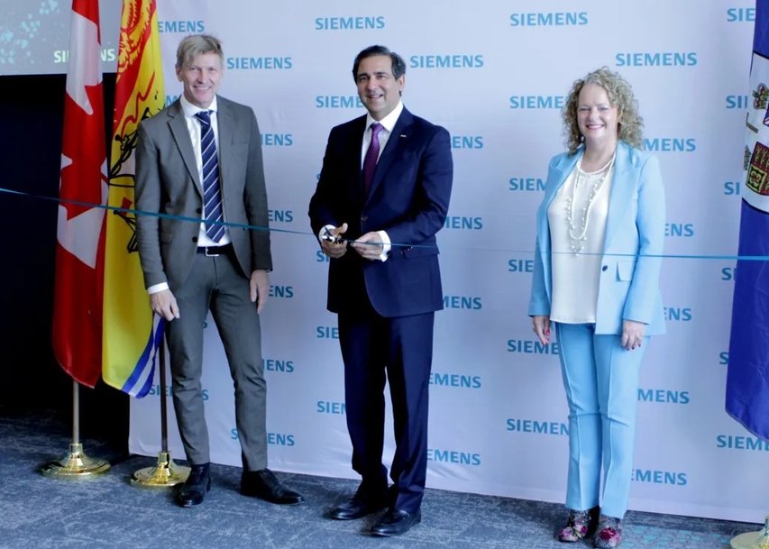 Siemens inaugurates critical infrastructure defense center in Canada